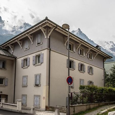 Villa Vallet- Newly Renovated 2 Bedroom Nestled Just Off The Main Street Chamonix Eksteriør billede