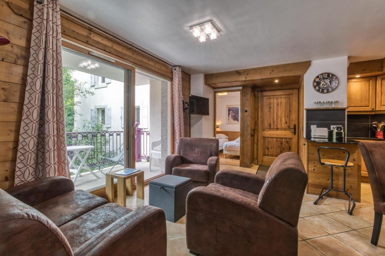 Villa Vallet- Newly Renovated 2 Bedroom Nestled Just Off The Main Street Chamonix Eksteriør billede